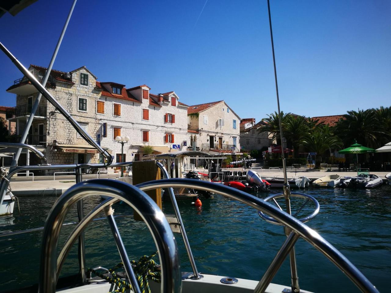 Heritage Bella Vista Apartments Trogir Eksteriør billede